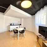 Deshoras Pensión 3*